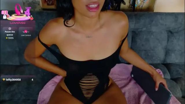 Image 8 of taty_miller Stream on Chaturbate on 1 month ago