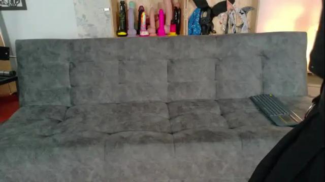 Image 4 of taty_miller Stream on Chaturbate on 27 days ago