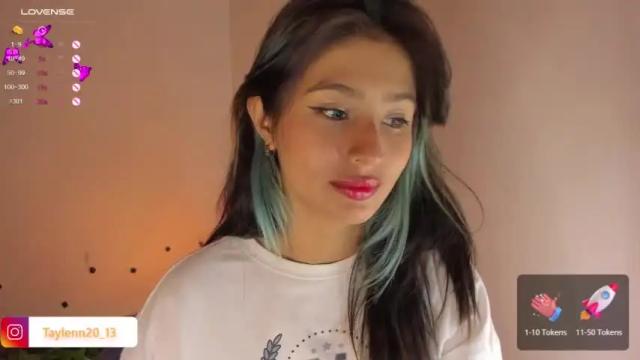 Image 10 of taylennbluee Stream on Chaturbate on 19 months ago