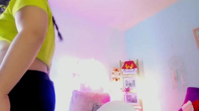 Image 2 of tayler_kim Stream on Chaturbate on 16 months ago