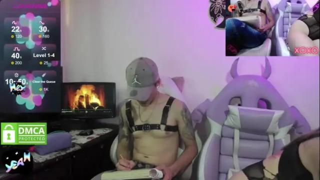 Image 11 of tayler_yuliet Stream on Chaturbate on 2 months ago