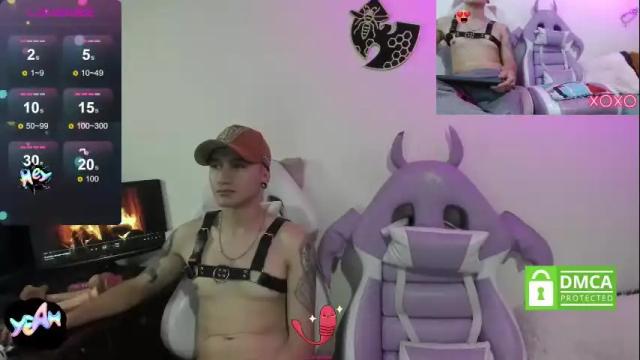 Image 2 of tayler_yuliet Stream on Chaturbate on 1 month ago