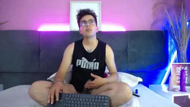 Image 10 of taylor_n_conor Stream on Chaturbate on 11 months ago