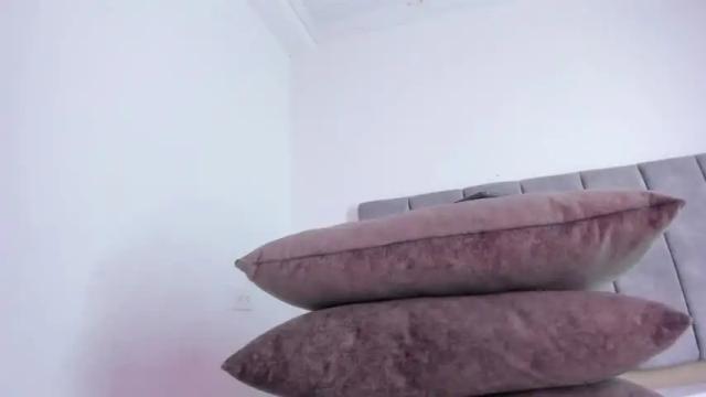 Image 11 of taylor_suxx Stream on Chaturbate on 14 months ago