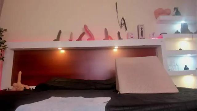 Image 3 of taylorharp Stream on Chaturbate on 1 month ago