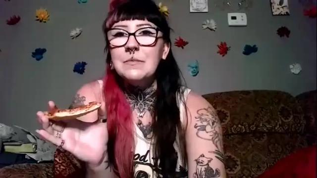 Image 4 of taylorkwinnxxx Stream on Chaturbate on 20 months ago