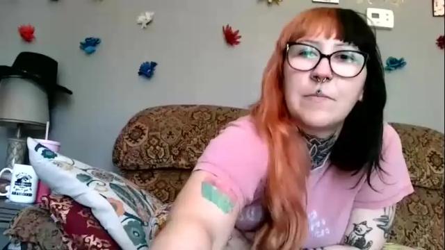 Image 4 of taylorkwinnxxx Stream on Chaturbate on 18 months ago