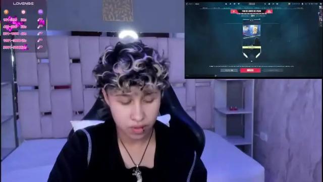 Image 3 of taylorleeh Stream on Chaturbate on 7 months ago