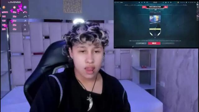 Image 4 of taylorleeh Stream on Chaturbate on 7 months ago