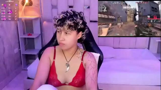 Image 2 of taylorleeh Stream on Chaturbate on 6 months ago