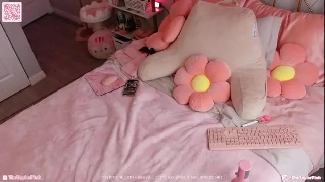Image 10 of taylorpink Stream on Chaturbate on 1 month ago