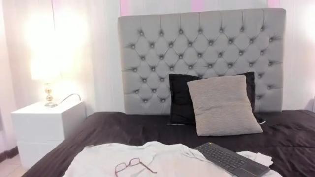 Image 2 of taylorsmiith__ Stream on Chaturbate on 17 months ago