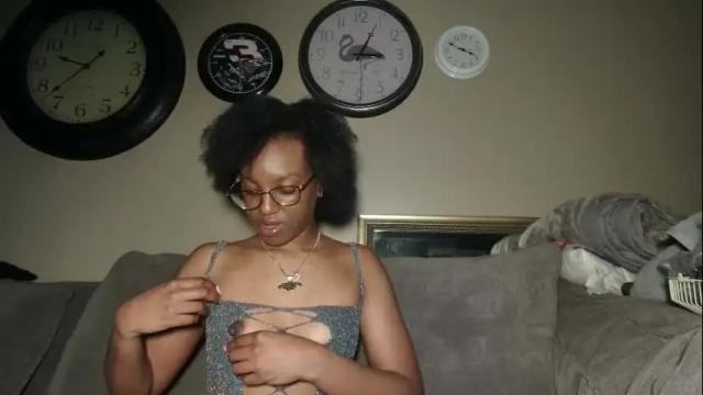 Image 7 of taylorsosweets Stream on Chaturbate on 26 days ago