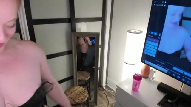 Image 11 of taylortait Stream on Chaturbate on 14 months ago