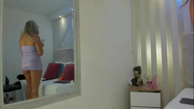 Image 3 of tayra_pradit Stream on Chaturbate on 1 month ago
