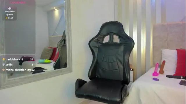 Image 10 of tayra_pradit Stream on Chaturbate on 1 month ago