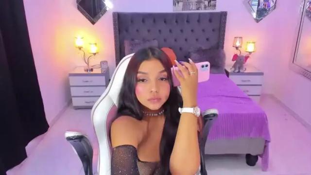 Image 8 of tayrabankss Stream on Chaturbate on 14 months ago
