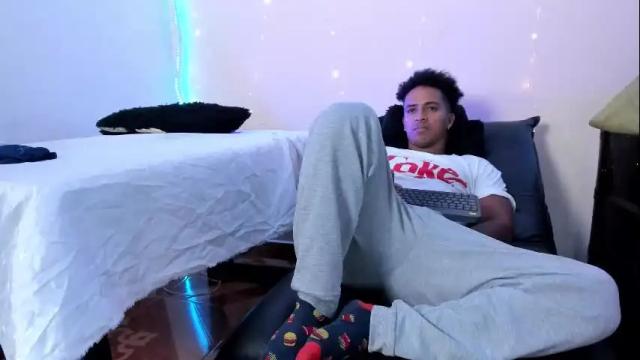 Image 7 of taysonysasha Stream on Chaturbate on 1 month ago