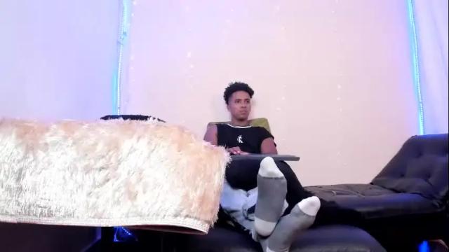 Image 3 of taysonysasha Stream on Chaturbate on 25 days ago