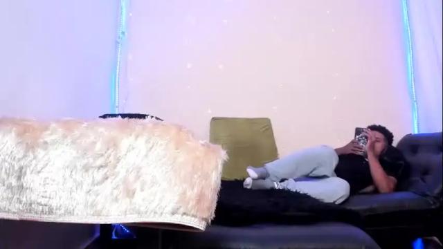 Image 4 of taysonysasha Stream on Chaturbate on 25 days ago