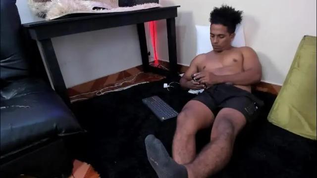 Image 4 of taysonysasha Stream on Chaturbate on 2 months ago