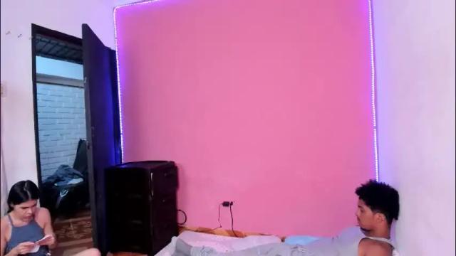 Image 10 of taysonysasha Stream on Chaturbate on 2 months ago