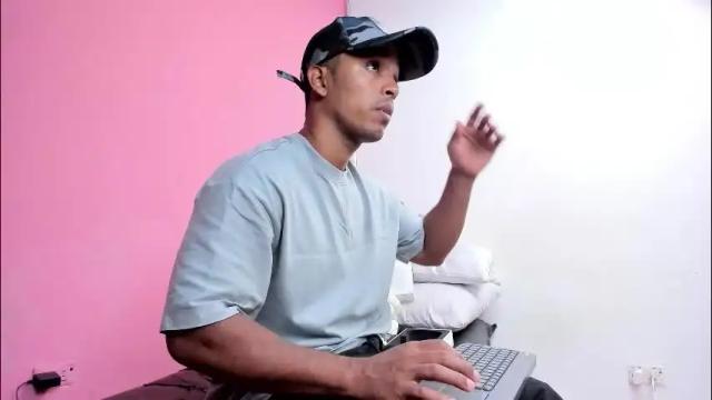 Image 7 of taysonysasha Stream on Chaturbate on 1 month ago