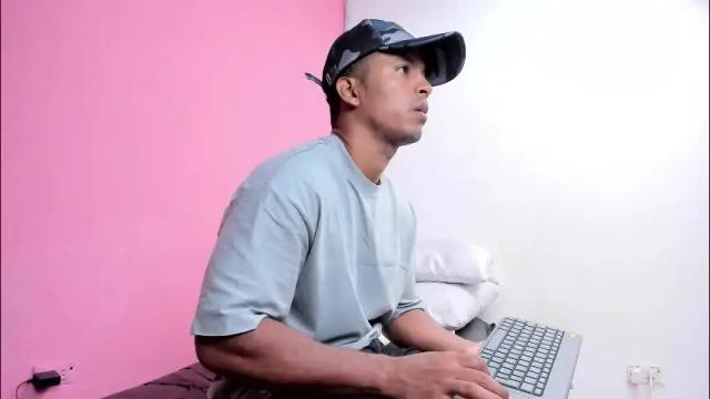 Image 8 of taysonysasha Stream on Chaturbate on 1 month ago