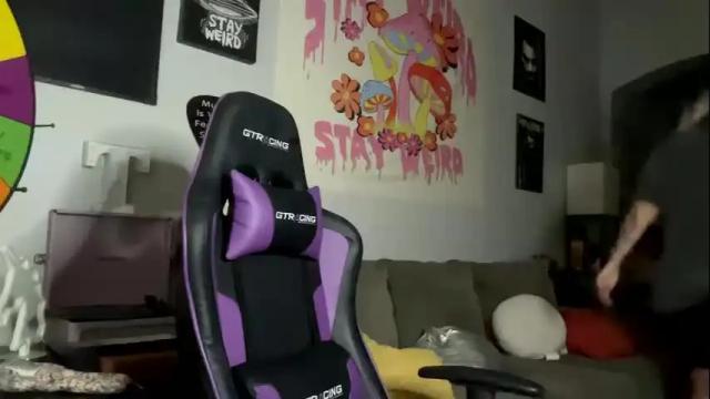 Image 6 of tayweird Stream on Chaturbate on 20 months ago