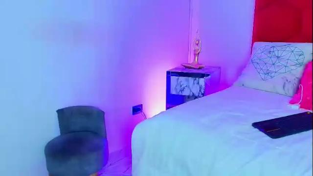 Image 3 of tayzon_foxxx Stream on Chaturbate on 27 days ago