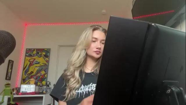 Image 2 of teamtragic Stream on Chaturbate on 1 month ago
