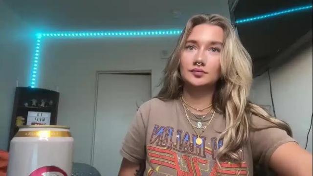 Image 11 of teamtragic Stream on Chaturbate on 2 months ago