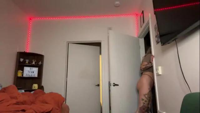 Image 11 of teamtragic Stream on Chaturbate on 1 month ago