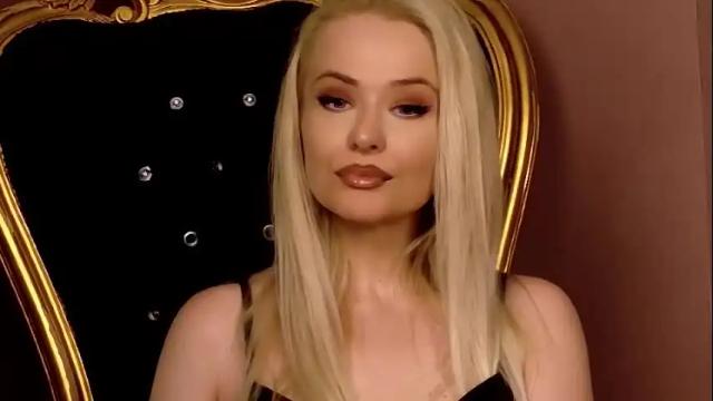 Image 10 of teasingjulianna Stream on Chaturbate on 4 days ago