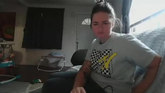 Image 4 of teasingtina420 Stream on Chaturbate on 17 months ago
