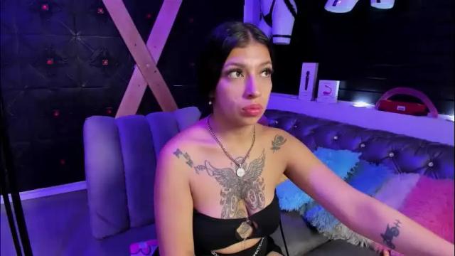 Image 2 of teeennaugthy18 Stream on Chaturbate on 2 months ago