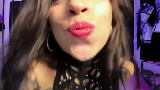 Image 11 of teeennaugthy18 Stream on Chaturbate on 4 days ago