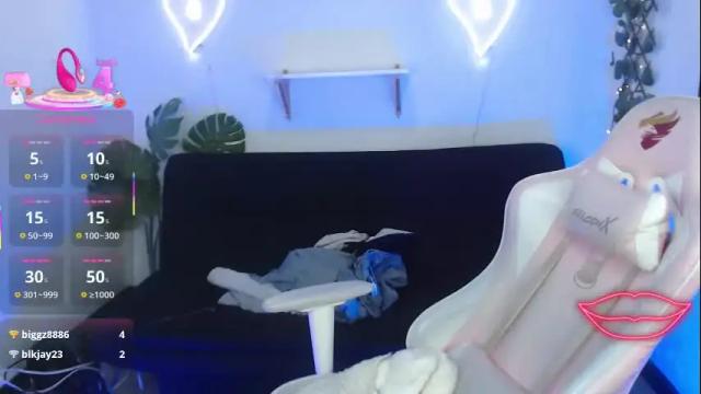 Image 4 of tefy_bratz Stream on Chaturbate on 1 month ago