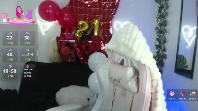 Image 2 of tefy_bratz Stream on Chaturbate on 17 days ago
