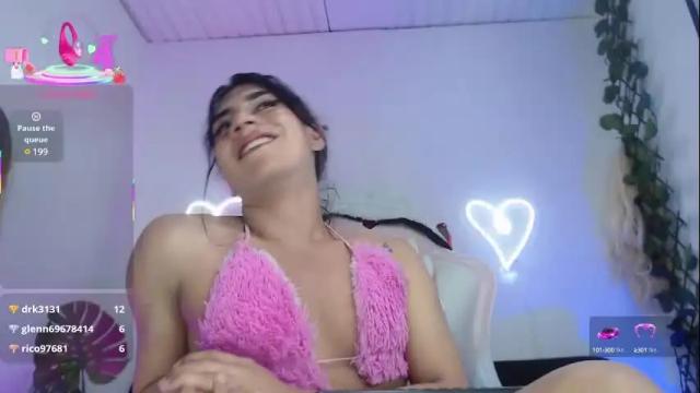 Image 2 of tefy_bratz Stream on Chaturbate on 13 days ago
