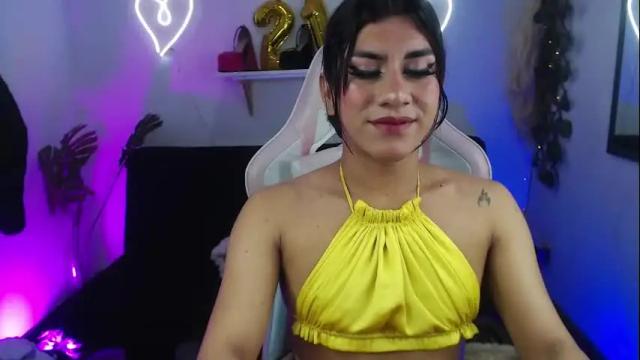Image 2 of tefy_bratz Stream on Chaturbate on 6 days ago