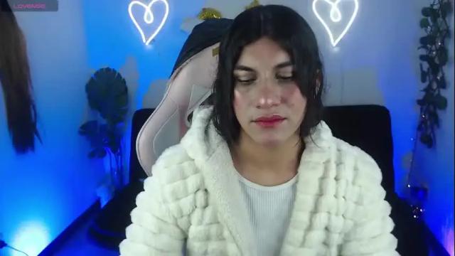 Image 4 of tefy_bratz Stream on Chaturbate on 27 days ago