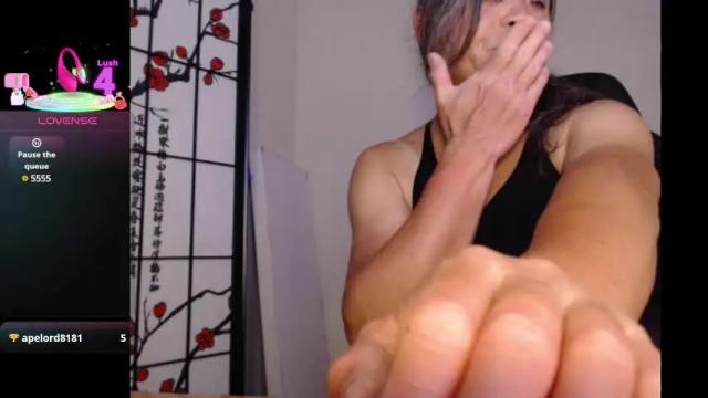 Image 12 of teheepyhalfling Stream on Chaturbate on 25 days ago