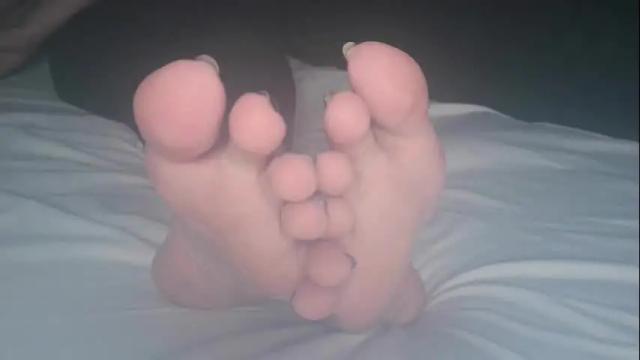 Image 3 of telegram1030 Stream on Chaturbate on 13 days ago