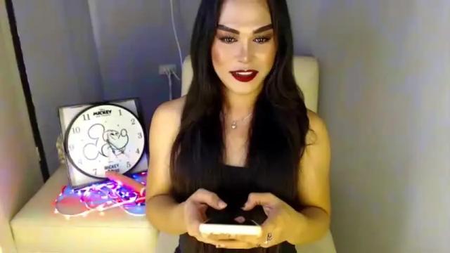 Image 3 of temptation_luci69 Stream on Chaturbate on 13 months ago