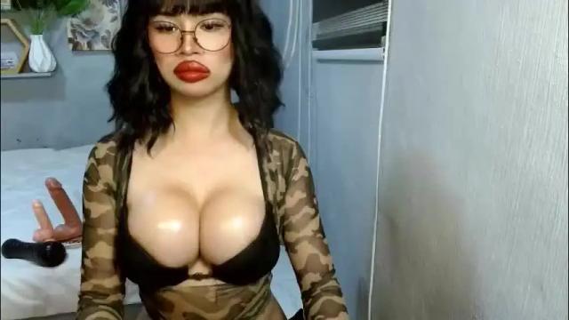Image 2 of temptationlollipop Stream on Chaturbate on 1 month ago