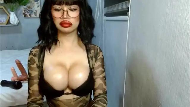 Image 4 of temptationlollipop Stream on Chaturbate on 1 month ago