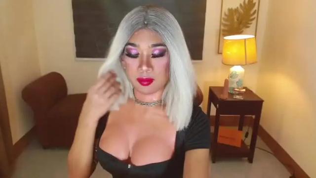 Image 6 of temptress__scarlet Stream on Chaturbate on 15 months ago