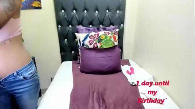 Image 6 of temptressqeen Stream on Chaturbate on 1 month ago