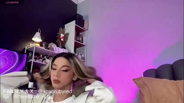 Image 8 of temptressxruby Stream on Chaturbate on 1 month ago